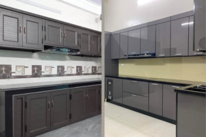 So Sánh Tủ Bếp Inox Cánh Kính Và Tủ Bếp Nhôm Kính Truyền Thống