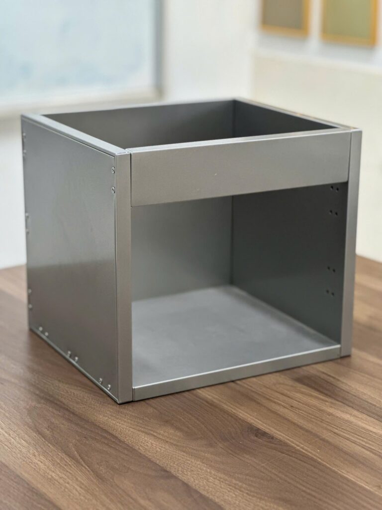 Tủ bếp inox: Đầu tư một lần, sử dụng cả đời Tủ bếp Inox Module, Tủ bếp Inox FIND tủ bếp inox Cấu tạo module khung thùng tủ bếp inox 304 chấn gấp CNC sắc nét, không mối hàn