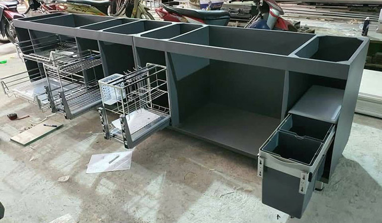 Tủ bếp inox bị rò điện? Sự thật và cách khắc phục an toàn tuyệt đối Tủ bếp Inox Module, Tủ bếp Inox FIND tủ bếp inox Tủ bếp inox công nghệ sơn tĩnh điện khô cao cấp