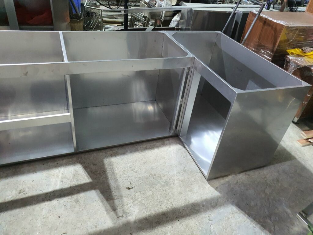 Tủ bếp Inox cánh Acrylic - Hệ liền khối hàn chấn Inox mờ 2B Tủ bếp Inox Module, Tủ bếp Inox FIND Tủ bếp inox cánh acrylic,tủ bếp inox,Tủ bếp inox module,tủ bếp inox hàn,tủ bếp inox liền khối Tủ bếp Inox cánh Acrylic - Hệ liền khối hàn chấn Inox mờ 2B Tủ bếp inox cánh acrylic
